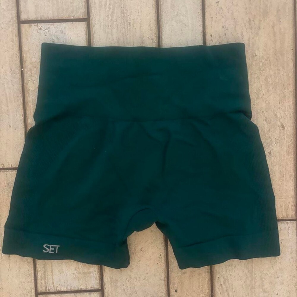 Set Active green shorts #setactive #activewear